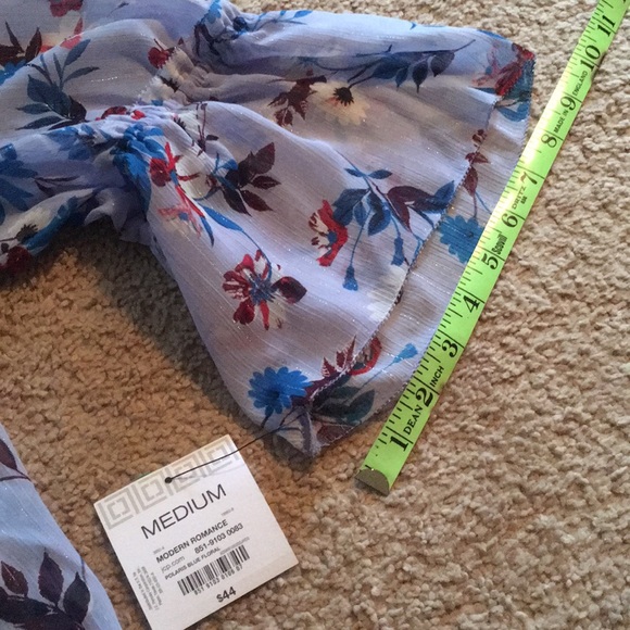 Blue Floral Top sz M Liz Claiborne - Picture 6 of 7